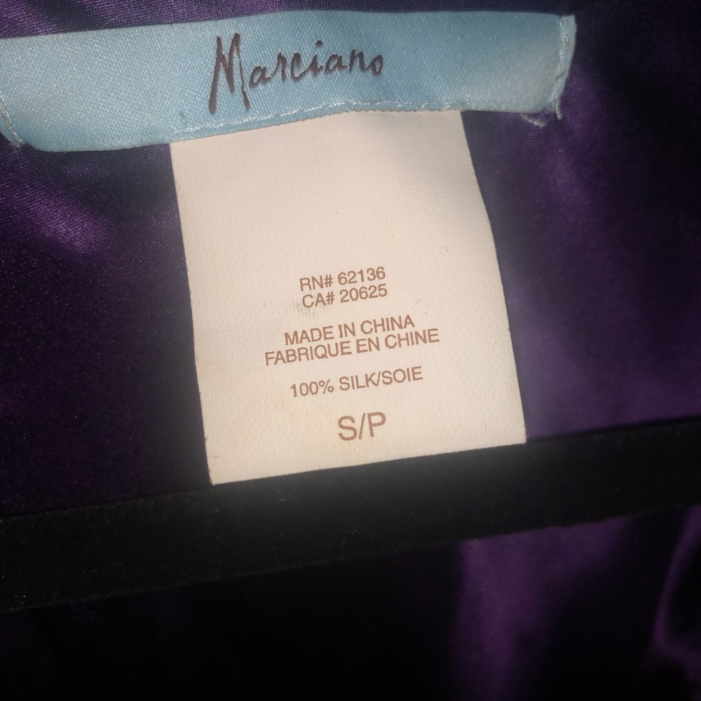 Silky dress in excellent condition.